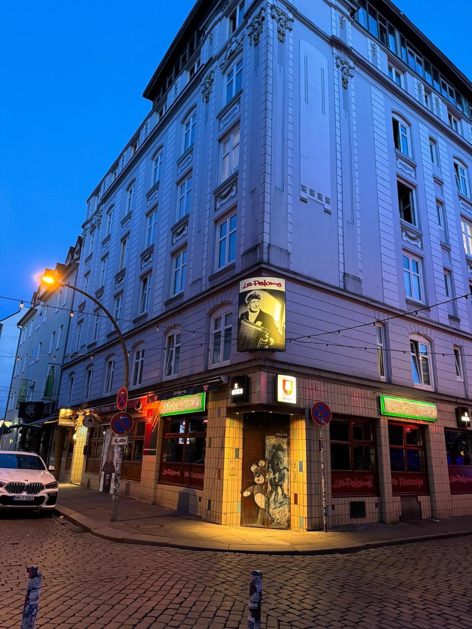 Room Pauli Hamburg Exterior photo