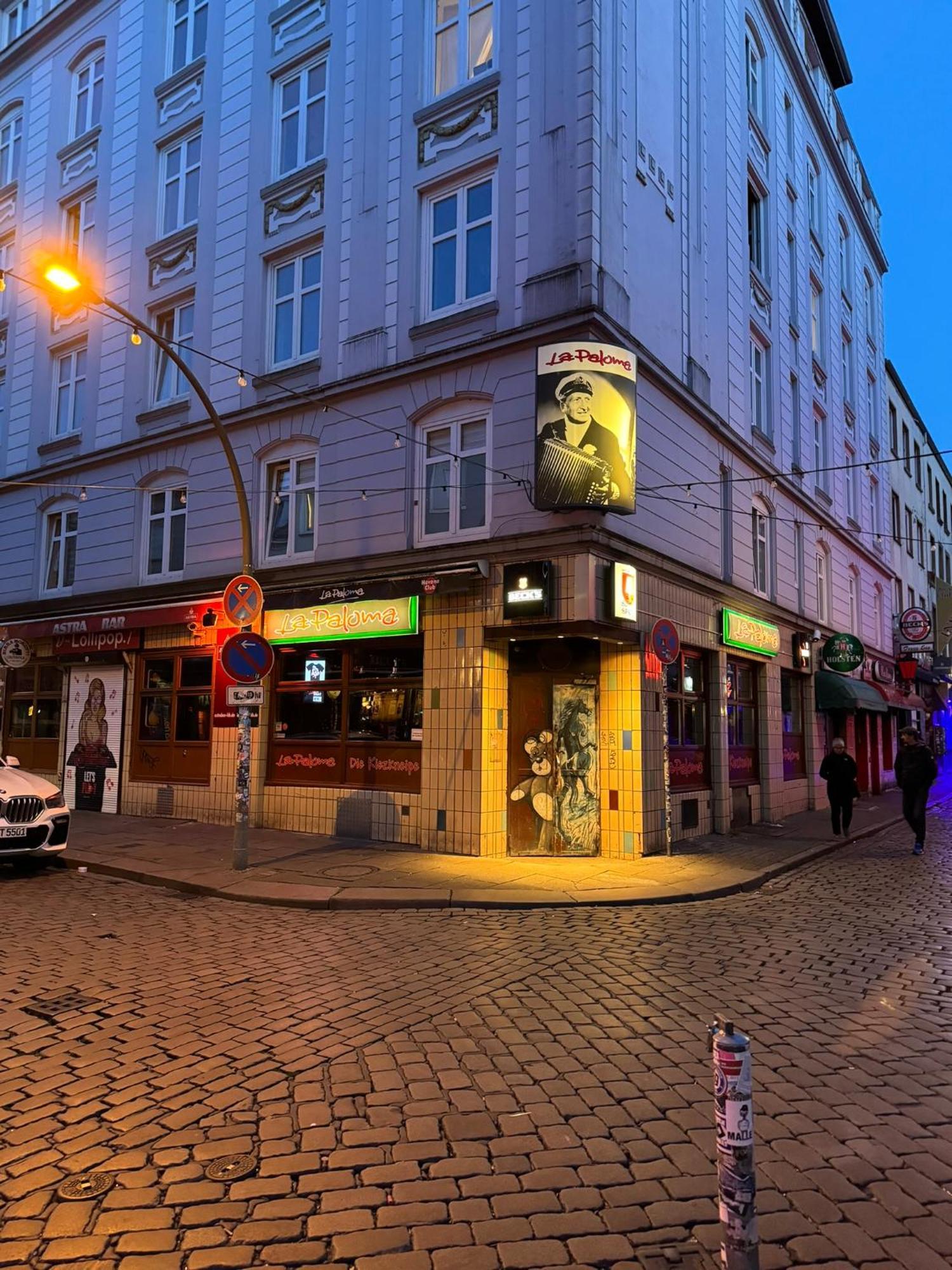 Room Pauli Hamburg Exterior photo