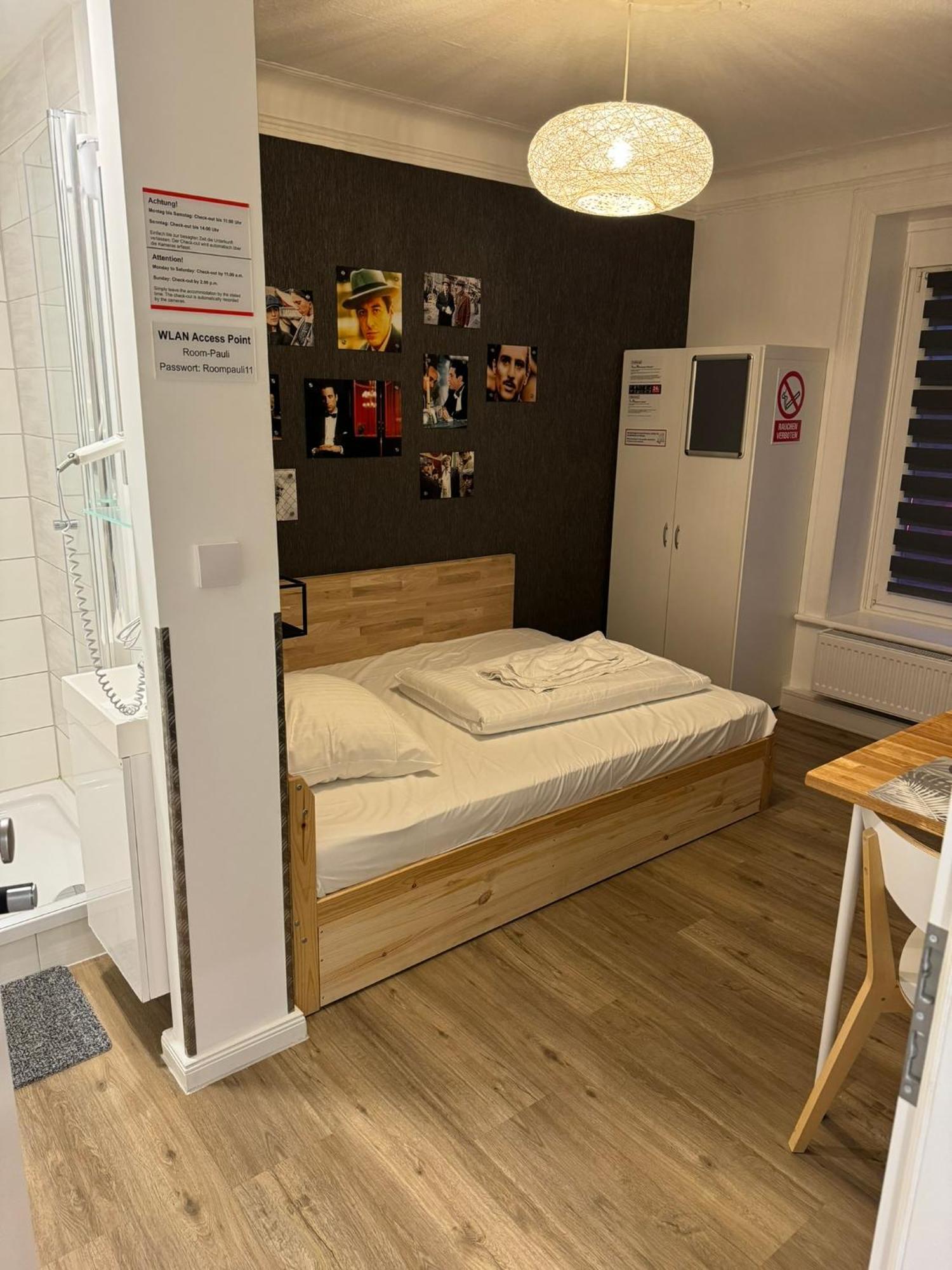 Room Pauli Hamburg Exterior photo